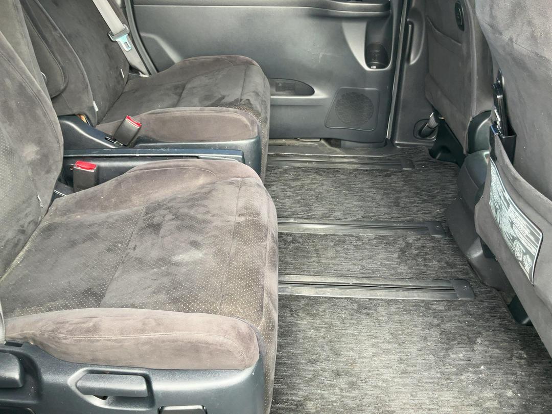 Photo '17' of Toyota Alphard Vellfire Photo '17' of Toyota Alphard Vellfire