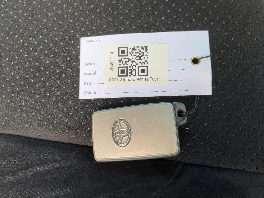Photo '23' of Toyota Alphard Vellfire Photo '23' of Toyota Alphard Vellfire