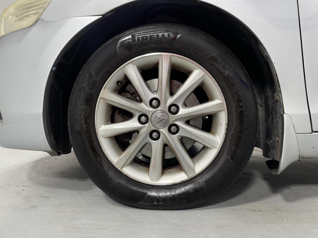 Photo '10' of Toyota Aurion