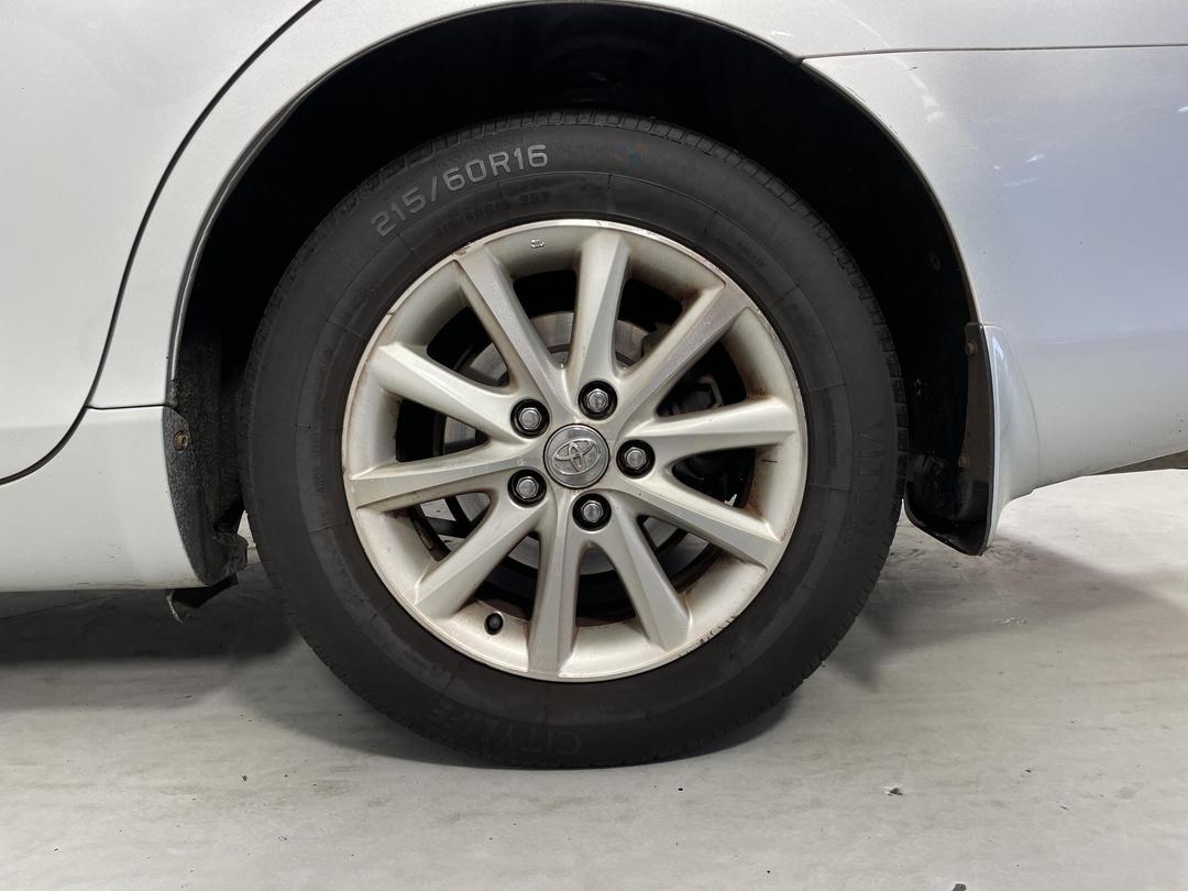 Photo '11' of Toyota Aurion