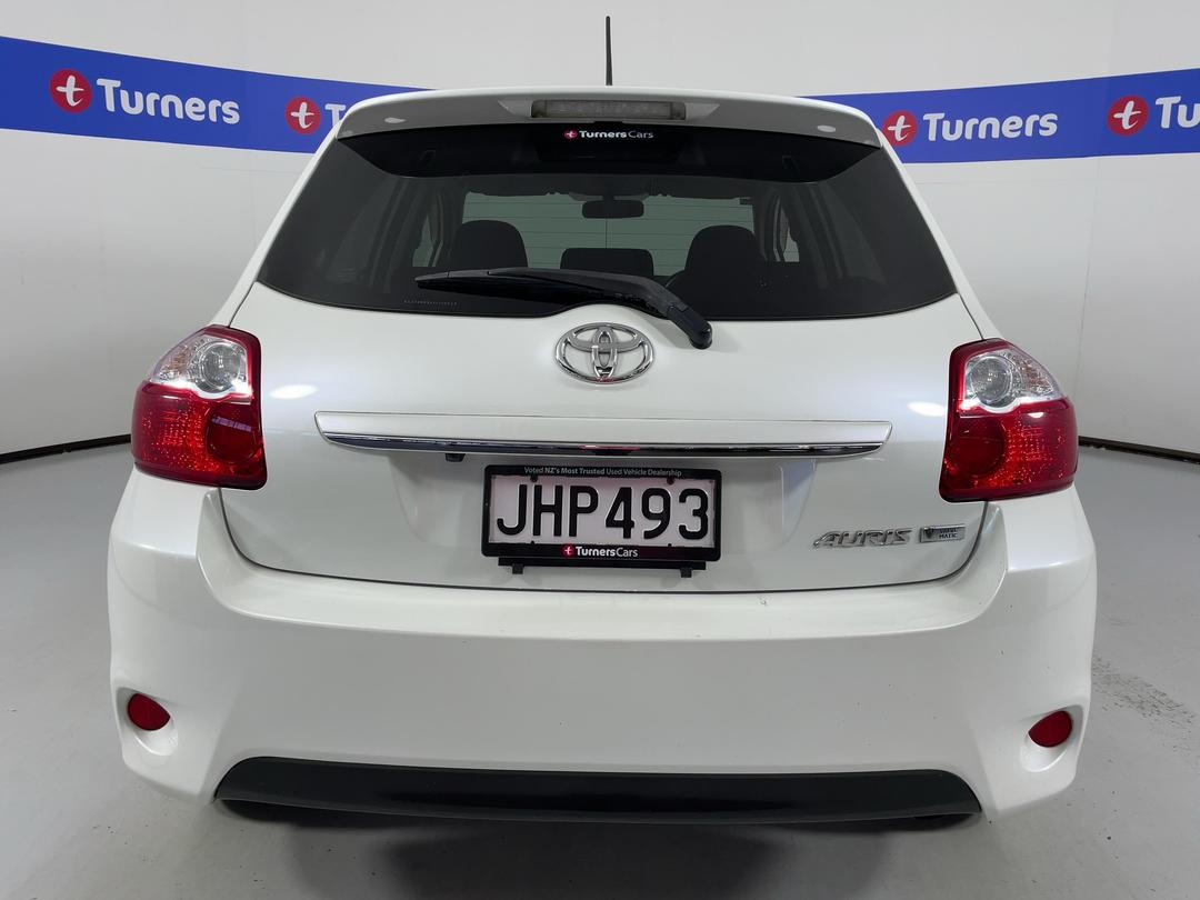 Photo '6' of Toyota Auris