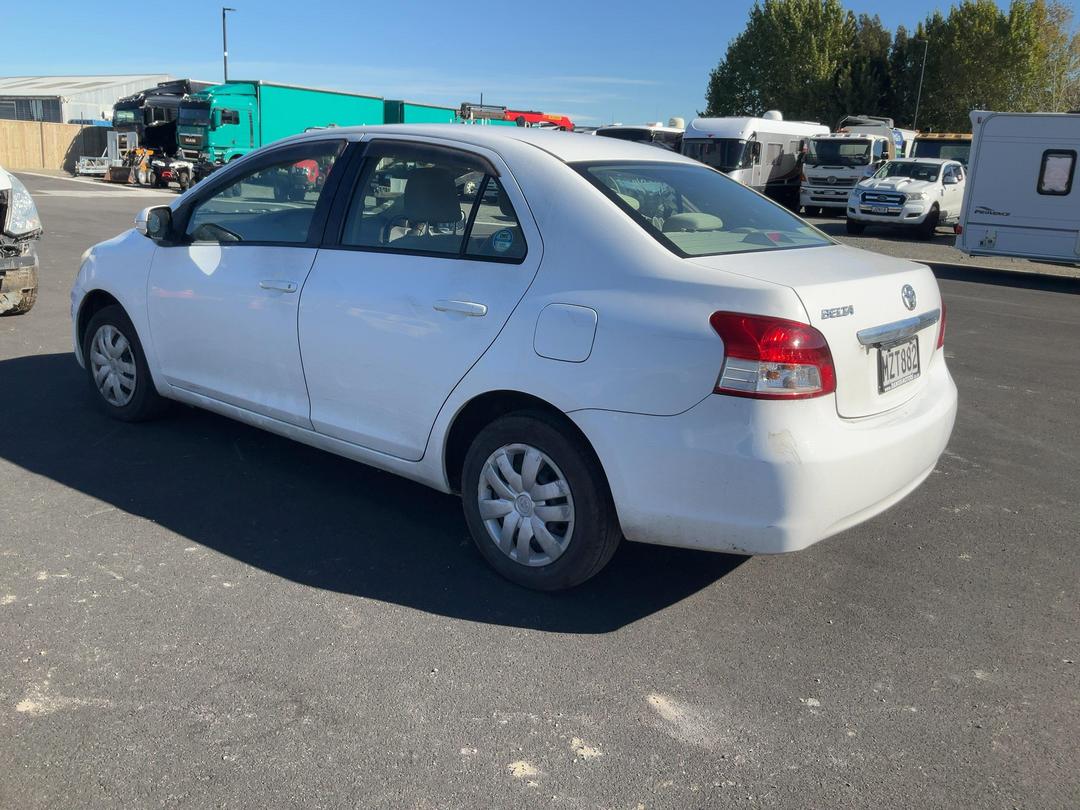 Photo '3' of Toyota Belta