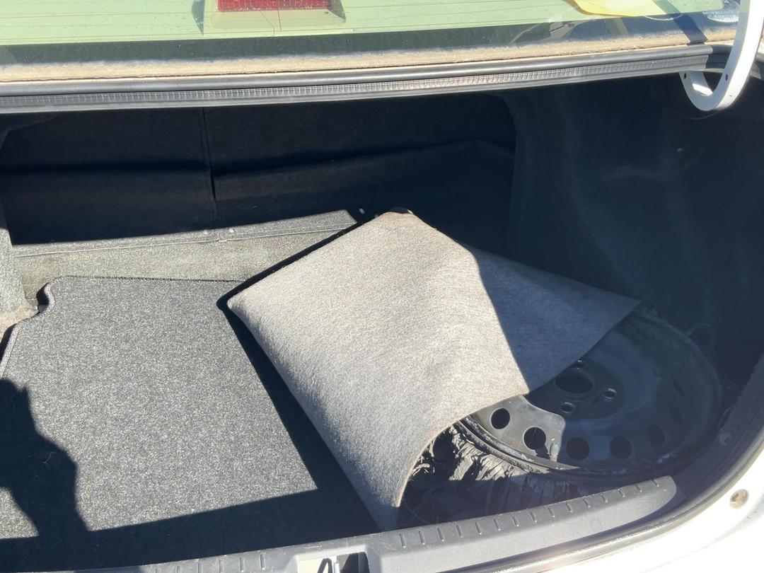 Photo '10' of Toyota Belta