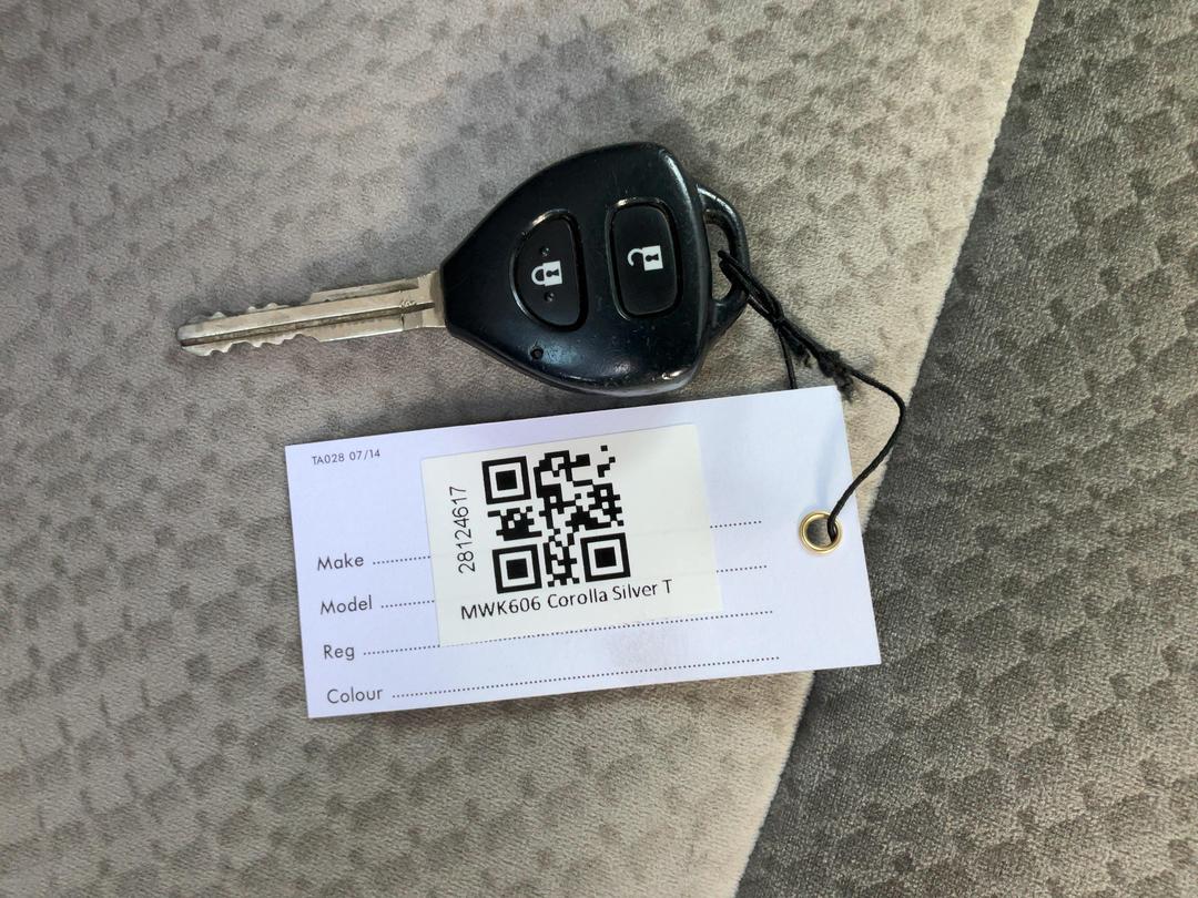 Photo '29' of Toyota Corolla Axio