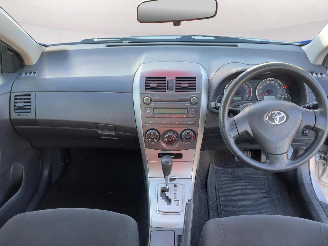 Photo '10' of Toyota Corolla GX Photo '10' of Toyota Corolla GX