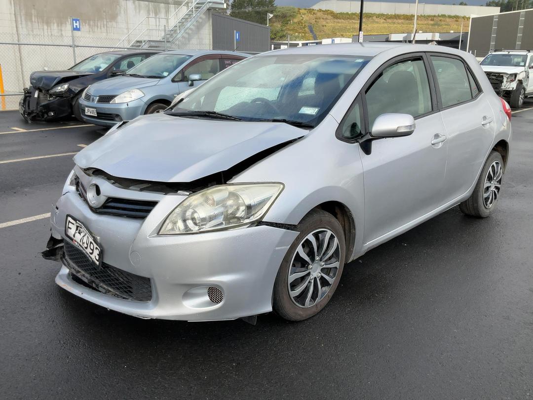 Photo '3' of Toyota Corolla GX Photo '3' of Toyota Corolla GX