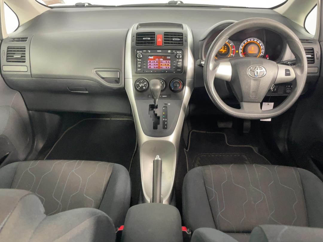 Photo '17' of Toyota Corolla
