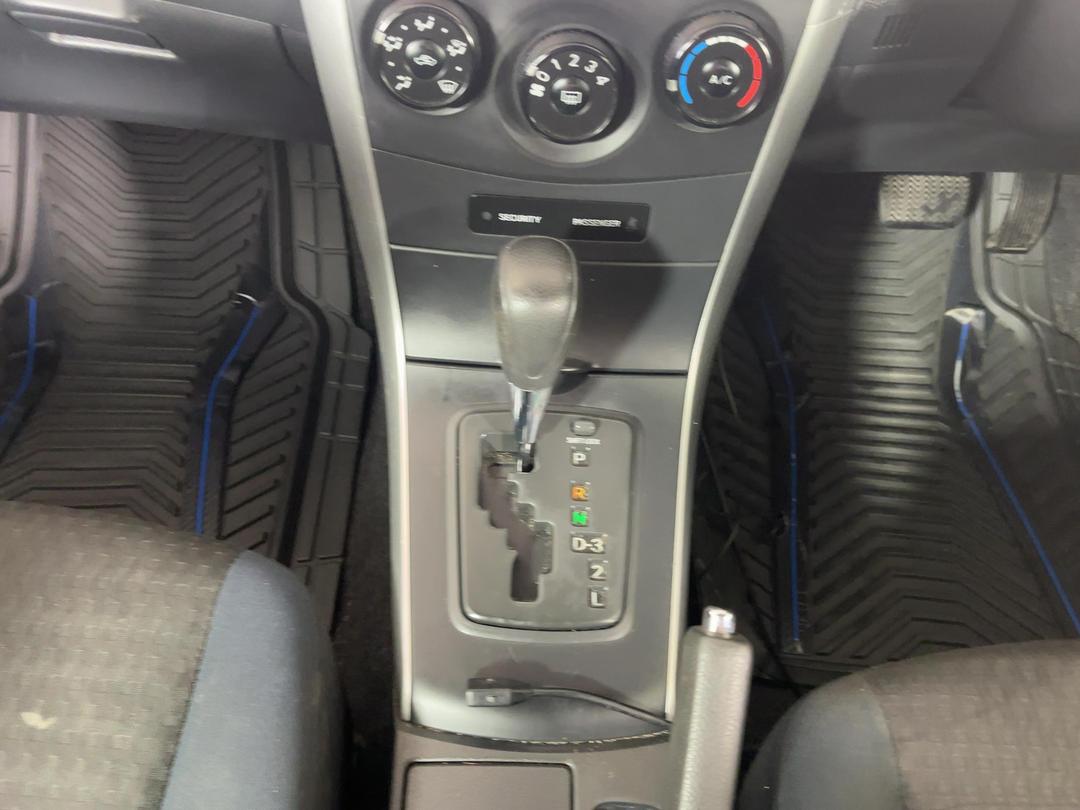 Photo '18' of Toyota Corolla