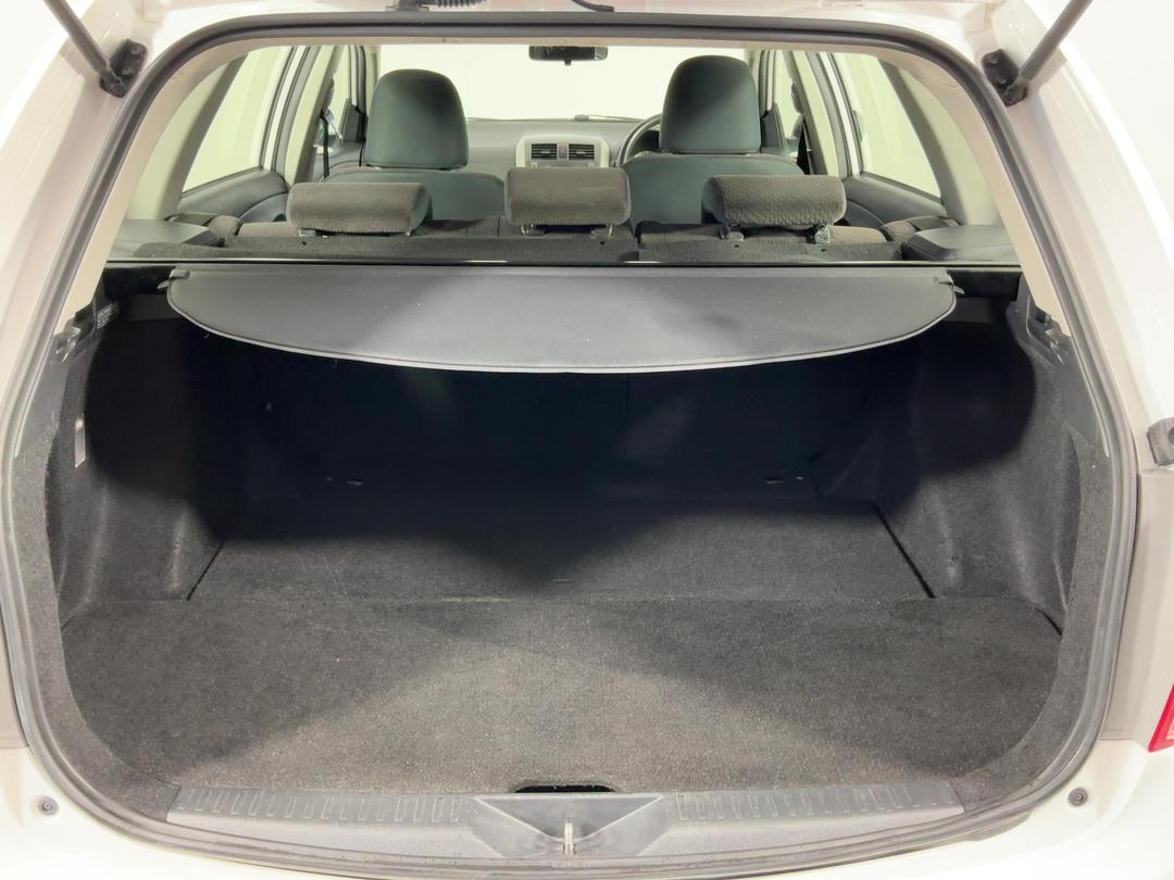 Photo '14' of Toyota Corolla