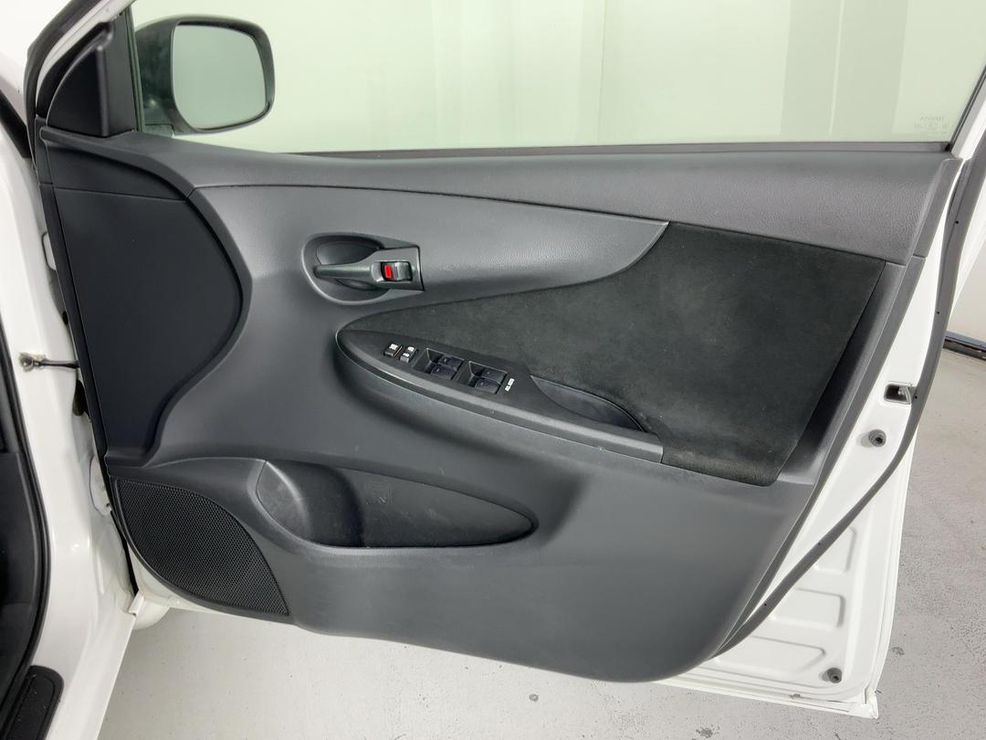 Photo '15' of Toyota Corolla