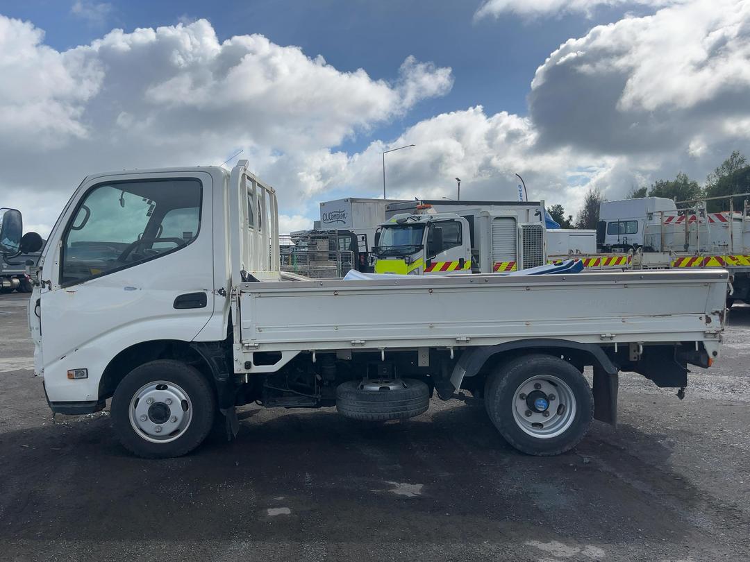 Photo '7' of Toyota Dyna BDG-XZU308 Flat Deck