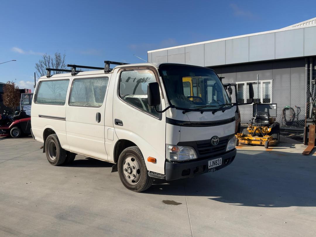 Photo '3' of Toyota Dyna XZU508 Van