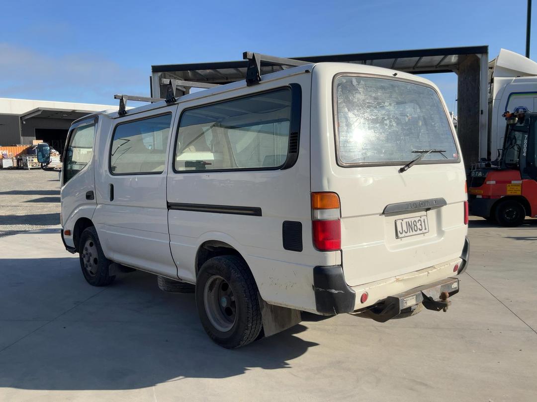 Photo '8' of Toyota Dyna XZU508 Van