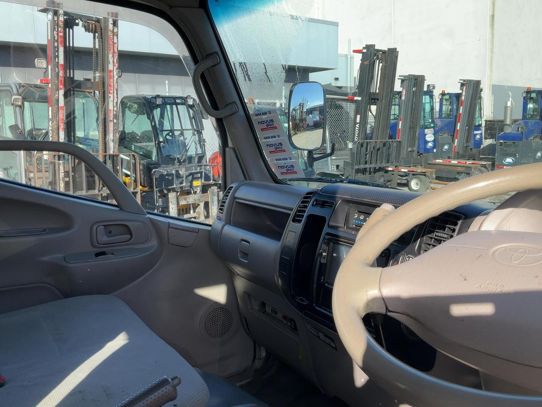 Photo '24' of Toyota Dyna XZU508 Van