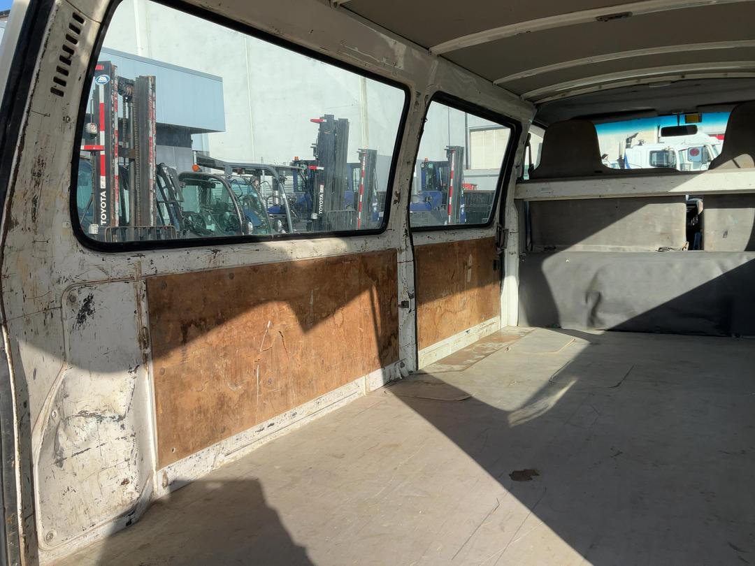 Photo '18' of Toyota Dyna XZU508 Van