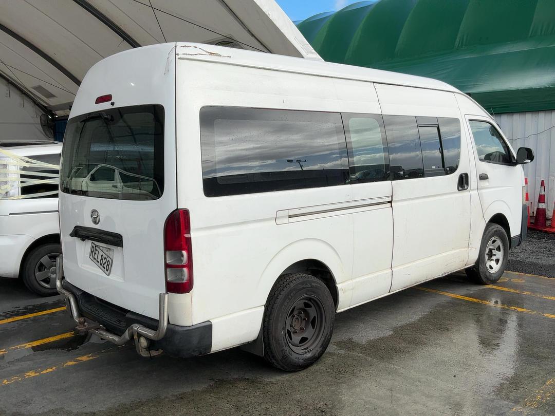 Photo '15' of Toyota Hiace ZX TD Photo '15' of Toyota Hiace ZX TD