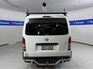Thumbnail '6' of Toyota Hiace