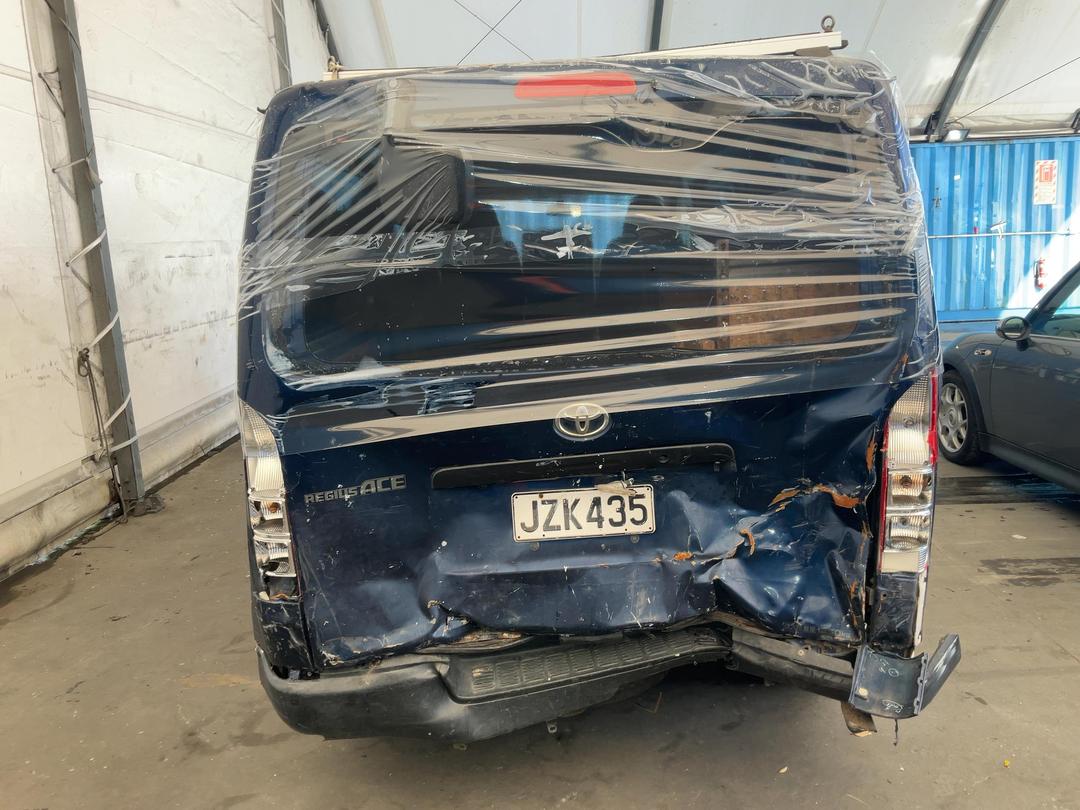 Photo '5' of Toyota Hiace