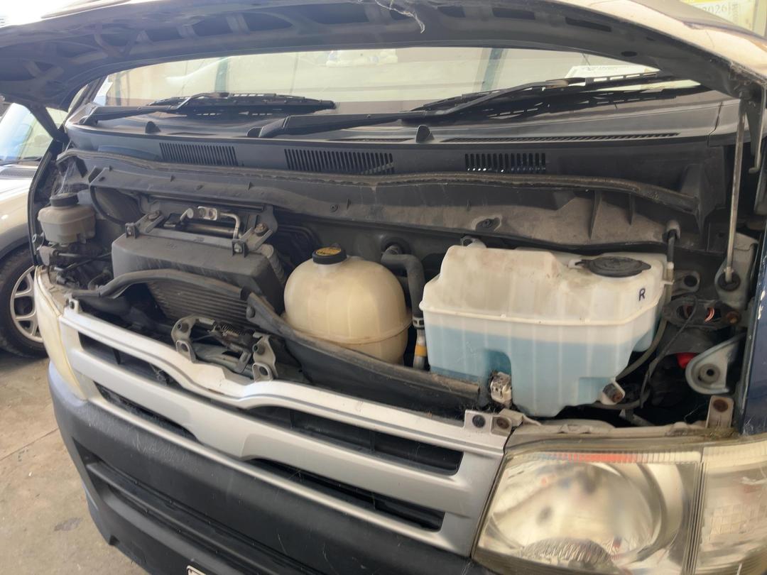 Photo '13' of Toyota Hiace