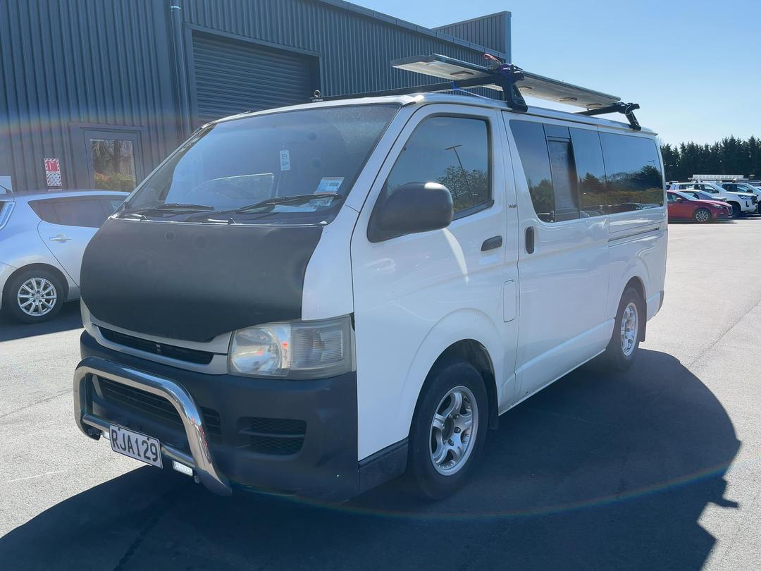 Photo '3' of Toyota Hiace T ZL Photo '3' of Toyota Hiace T ZL