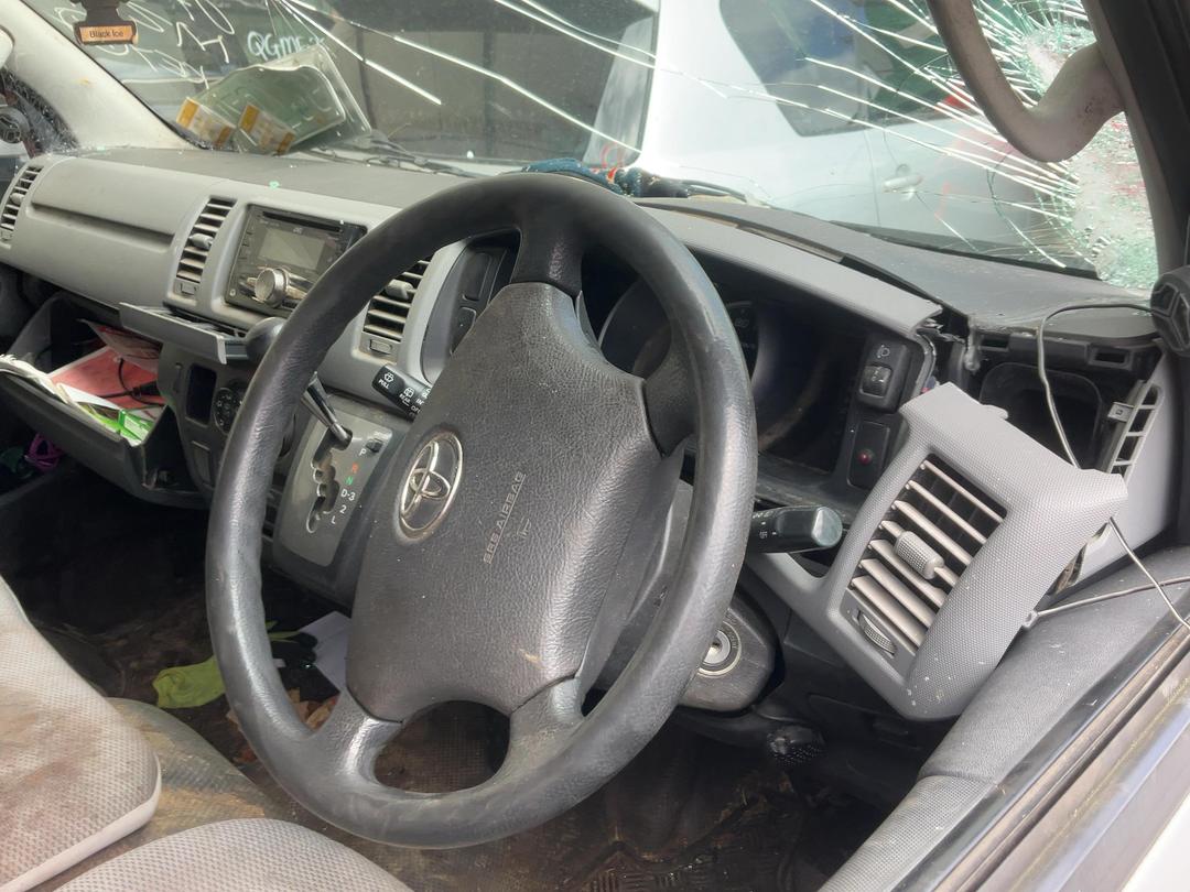 Photo '7' of Toyota Hiace Regius  ACE