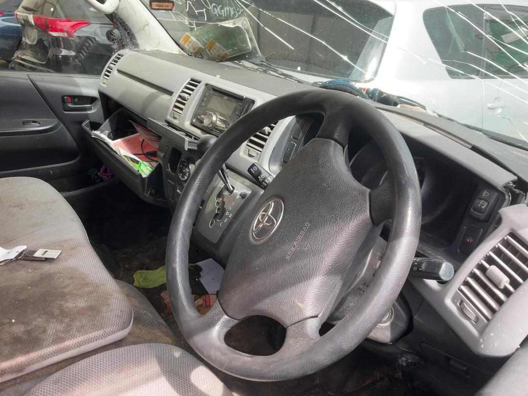 Photo '8' of Toyota Hiace Regius  ACE