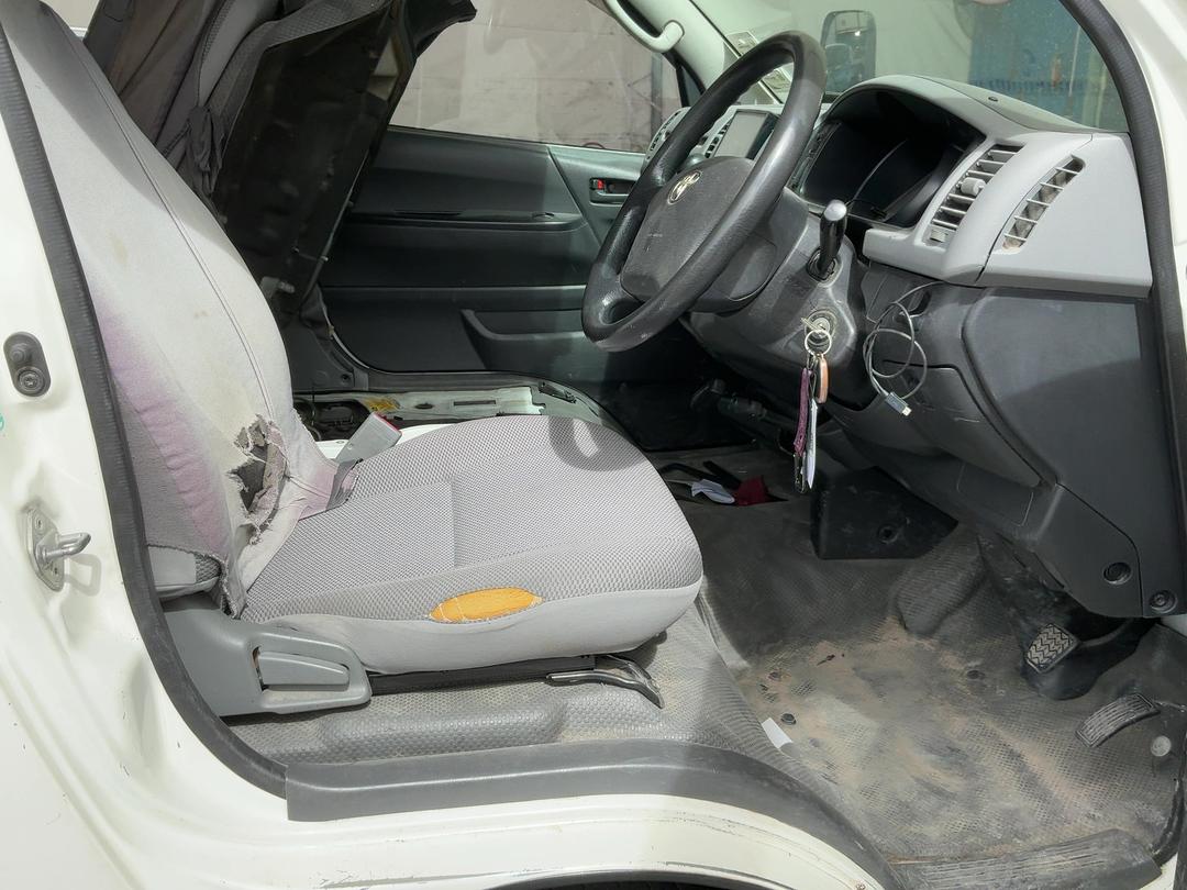 Photo '16' of Toyota Hiace Regius ACE Photo '16' of Toyota Hiace Regius ACE