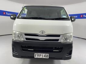 Photo '2' of Toyota Hiace