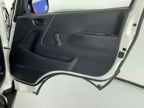 Photo '15' of Toyota Hiace