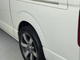 Photo '24' of Toyota Hiace