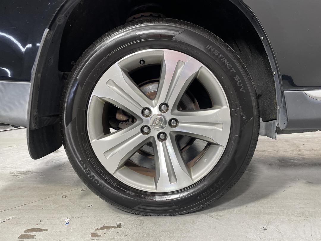 Photo '12' of Toyota Highlander