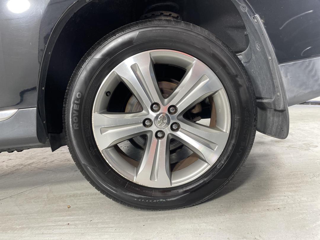 Photo '11' of Toyota Highlander