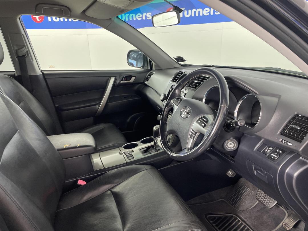 Photo '16' of Toyota Highlander