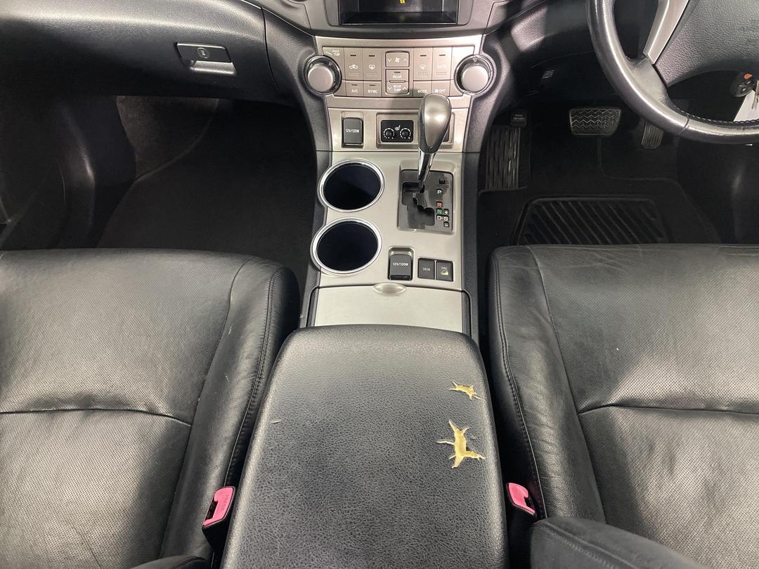 Photo '18' of Toyota Highlander