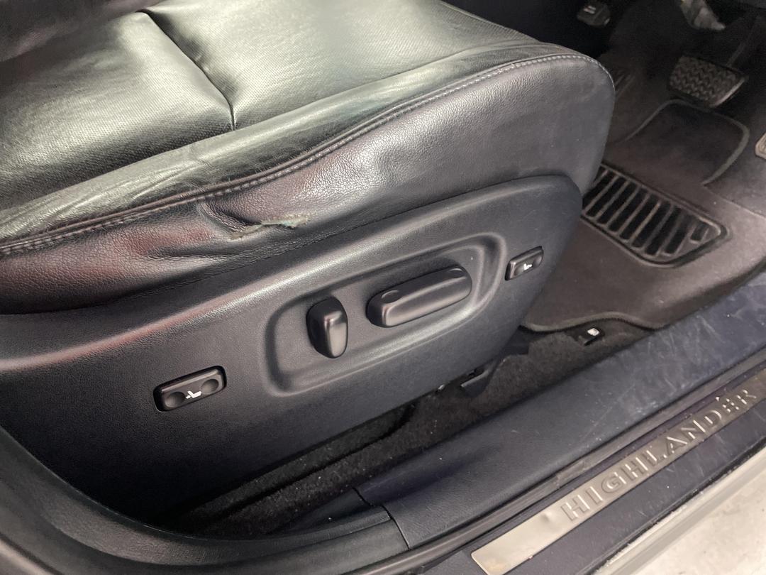 Photo '26' of Toyota Highlander