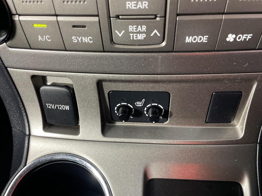 Photo '32' of Toyota Highlander