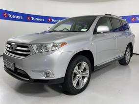 Photo '4' of Toyota Highlander