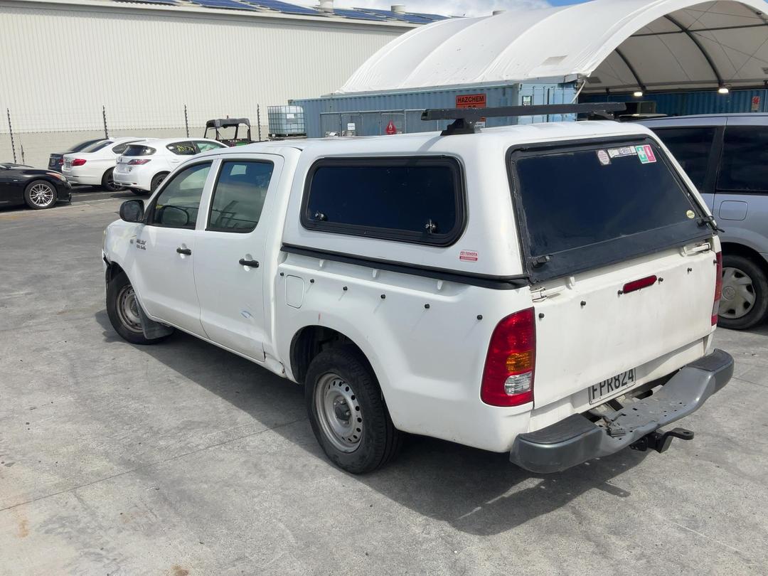 Photo '10' of Toyota Hilux TD DC Photo '10' of Toyota Hilux TD DC