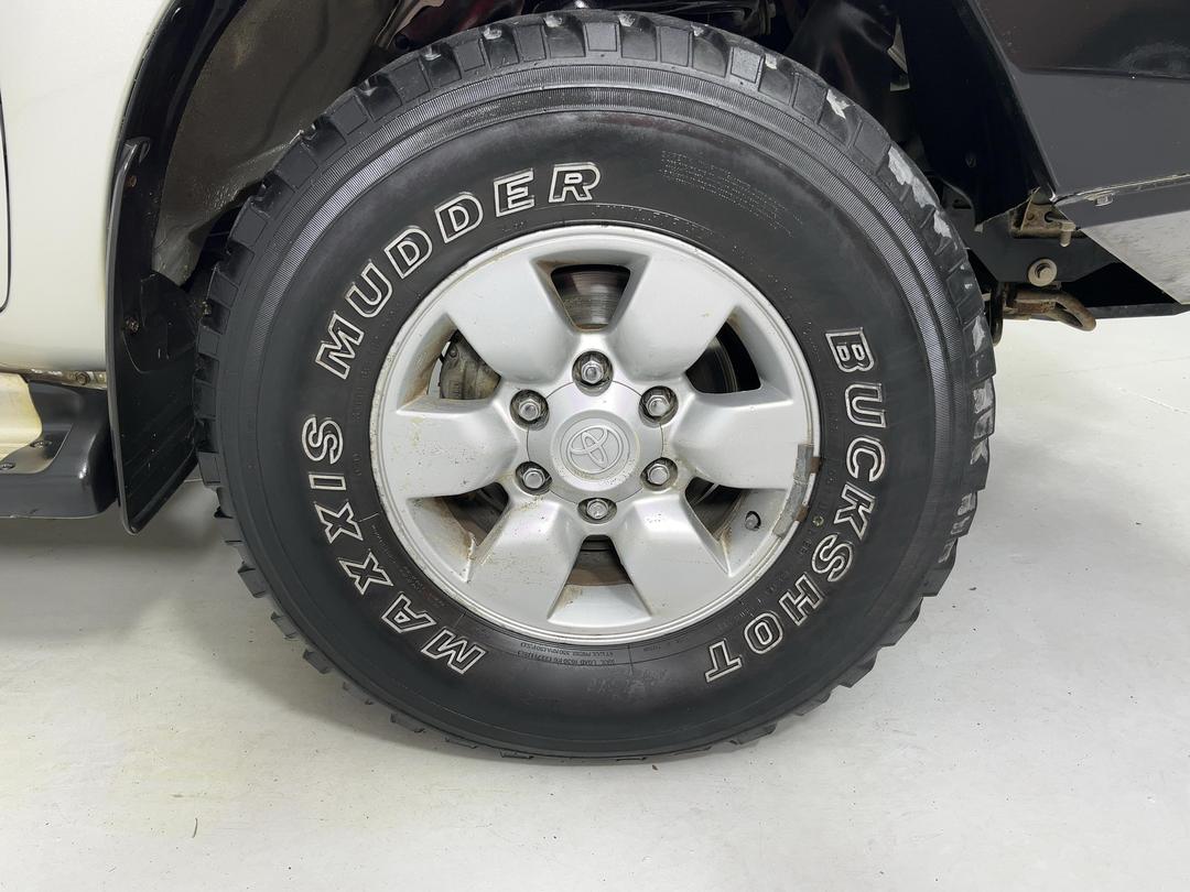 Photo '9' of Toyota Hilux