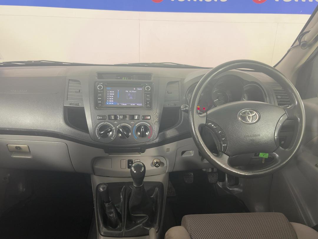 Photo '17' of Toyota Hilux