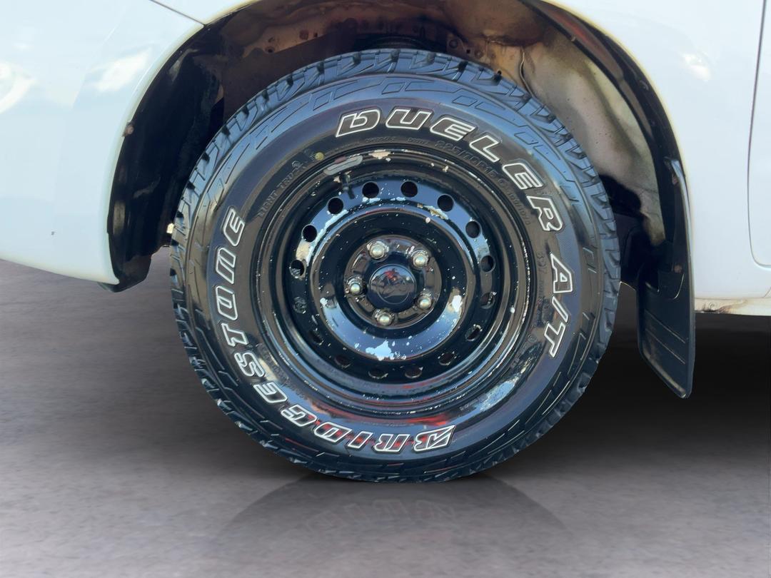 Photo '10' of Toyota Hilux