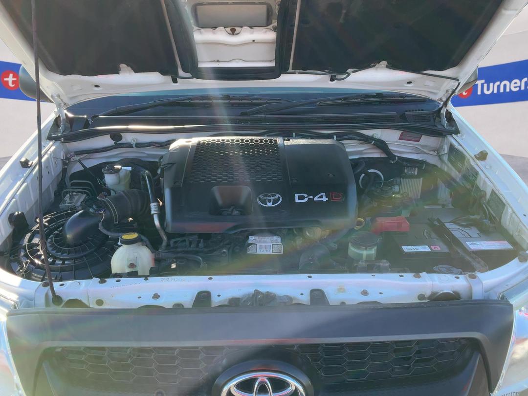 Photo '13' of Toyota Hilux