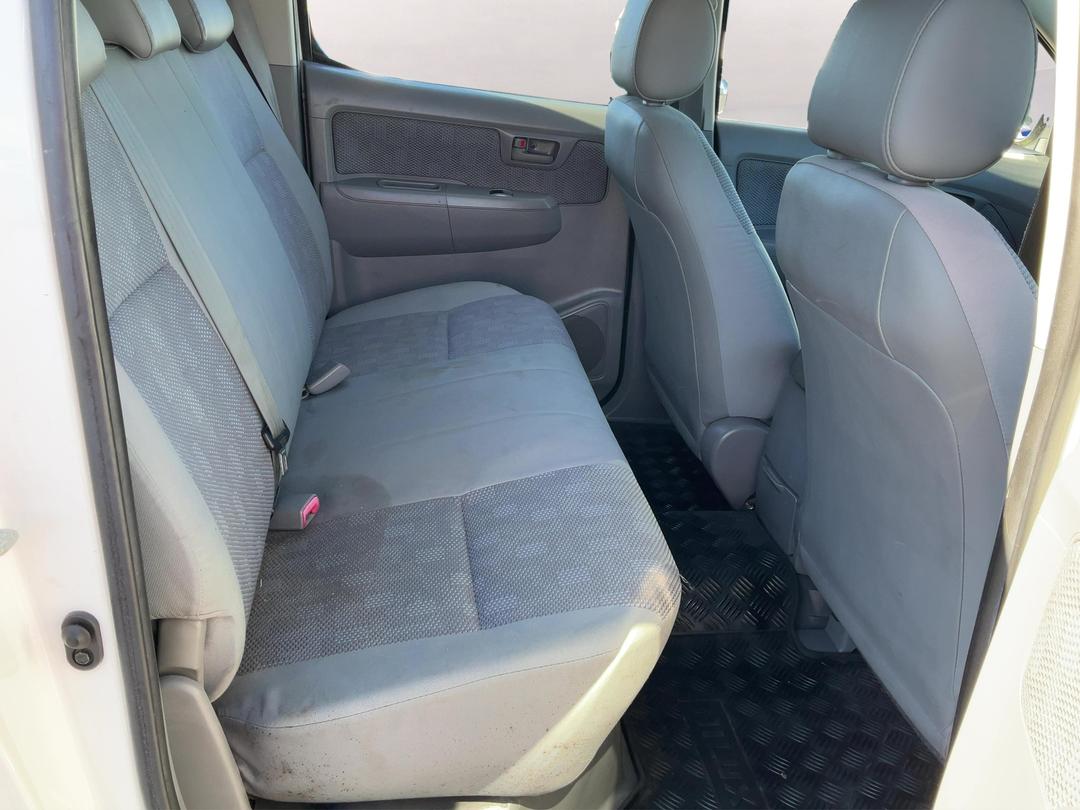 Photo '20' of Toyota Hilux