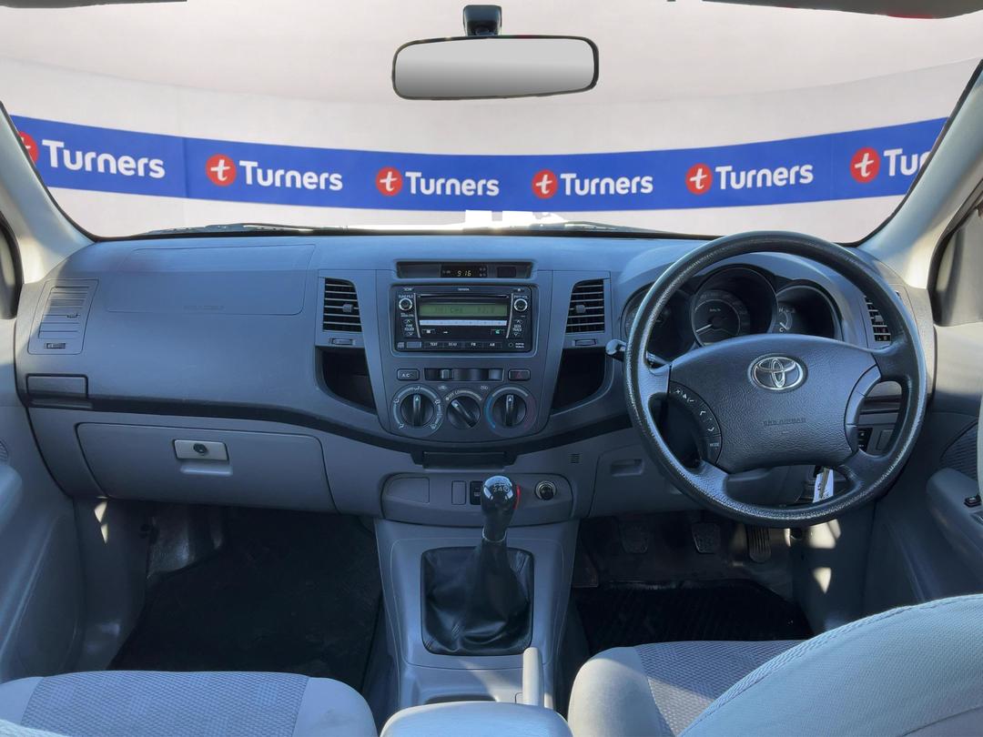 Photo '17' of Toyota Hilux