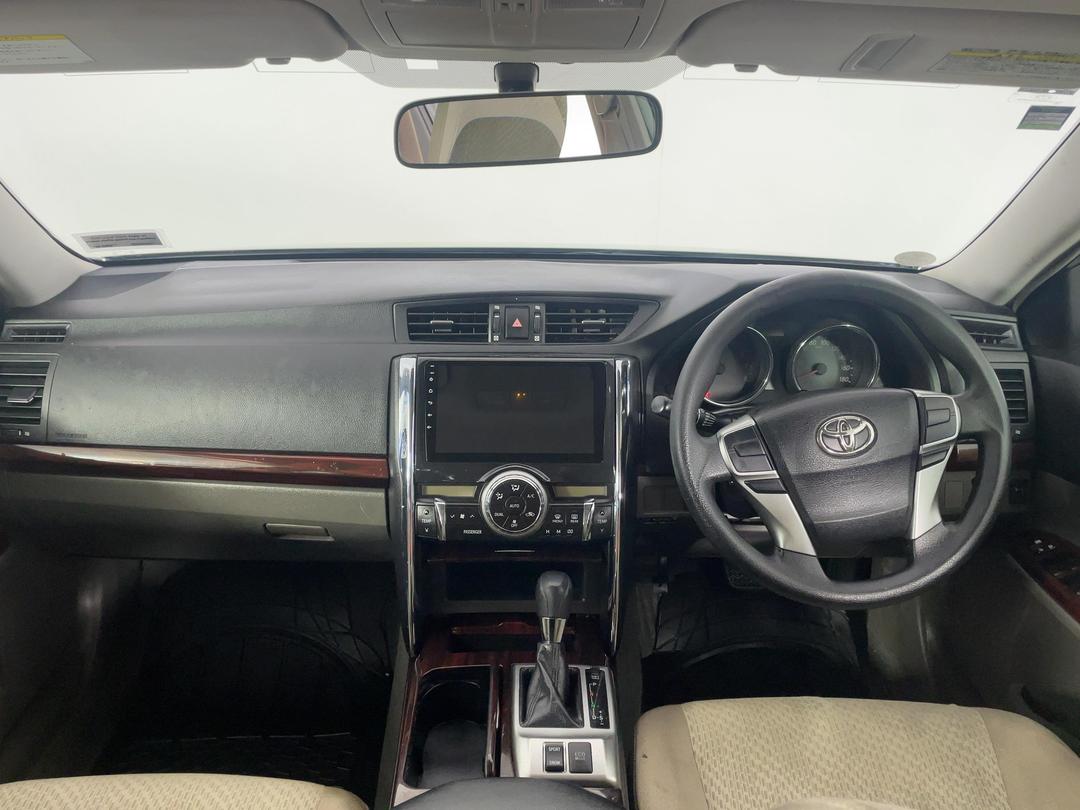 Photo '17' of Toyota Mark X
