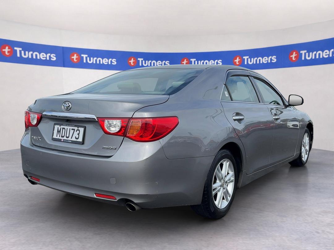 Photo '7' of Toyota Mark X