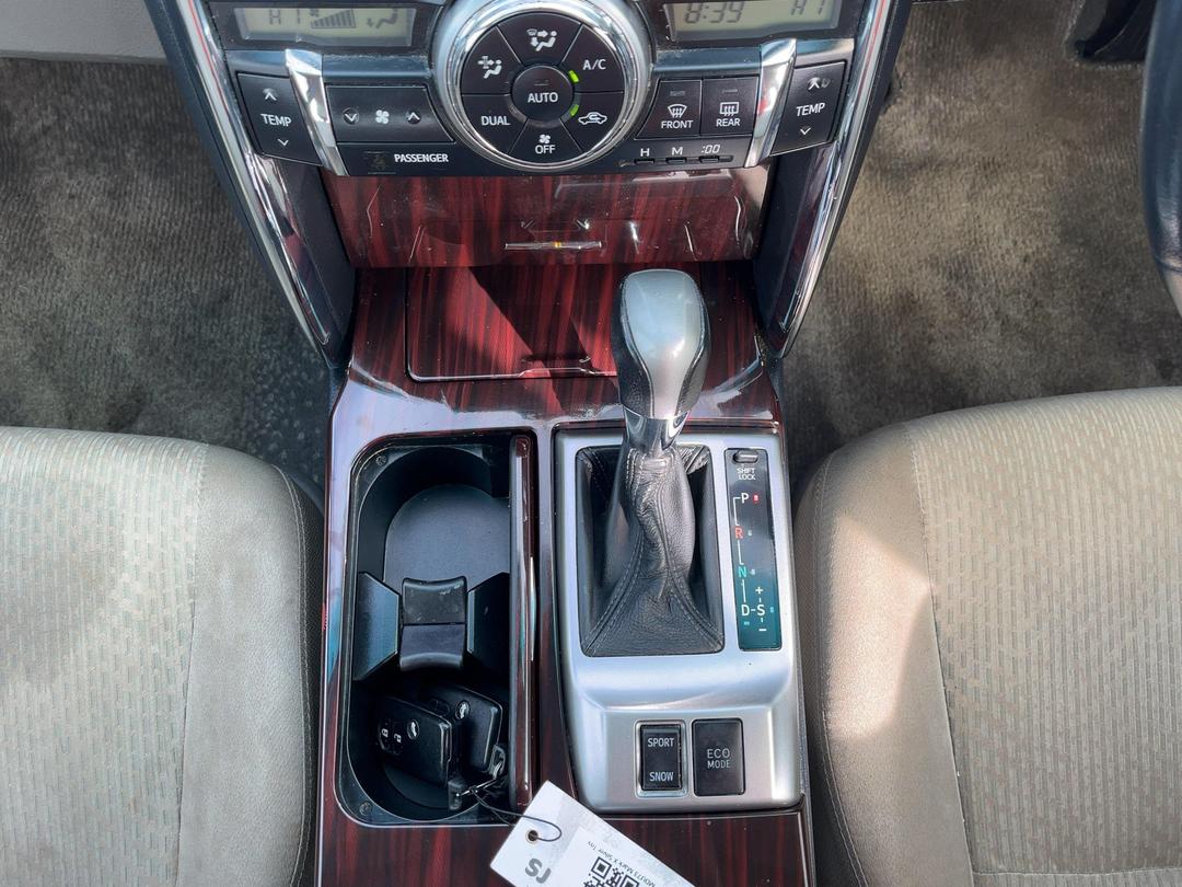 Photo '18' of Toyota Mark X