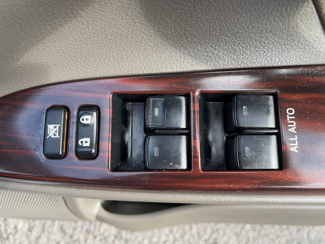Photo '23' of Toyota Mark X