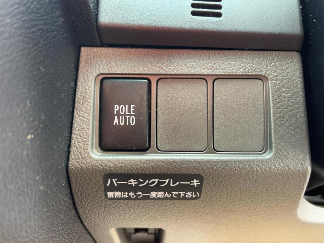 Photo '26' of Toyota Mark X