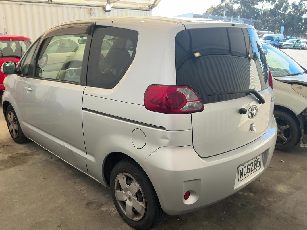 Photo '8' of Toyota Porte Photo '8' of Toyota Porte
